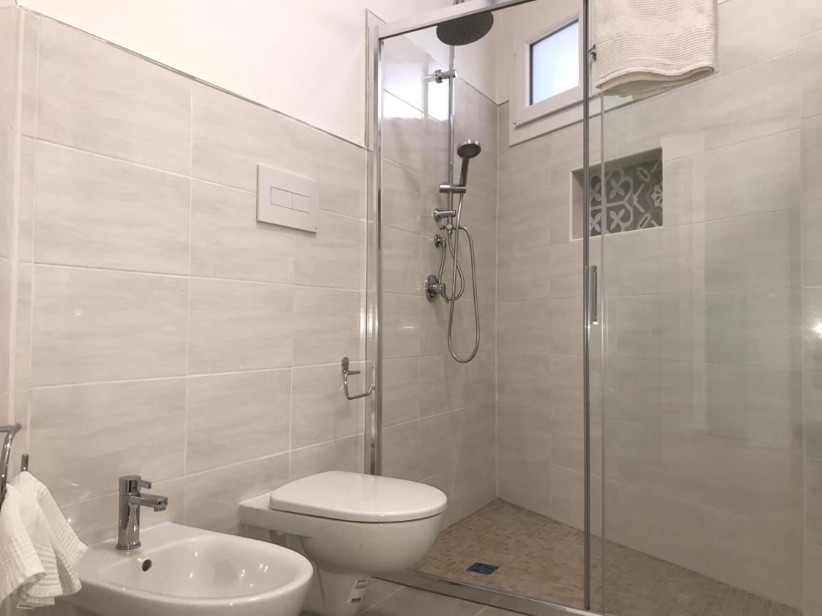 Angolo Mare Apartments & Rooms Porto Pino Eksteriør bilde